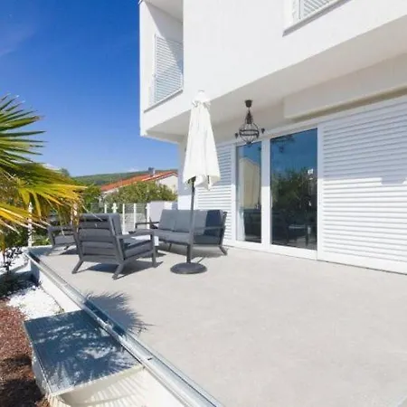 House Nika Holiday home *