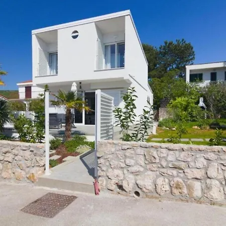 House Nika Holiday home